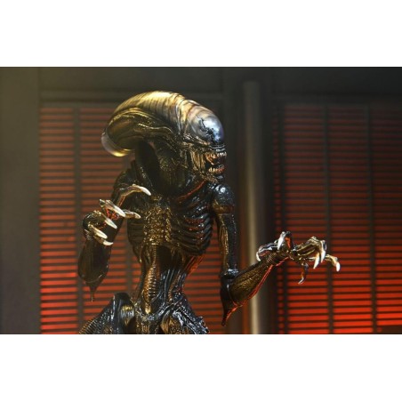 ALIEN ROMULUS - Scorched Xenomorph - Ultimate Figurine 18cm 
