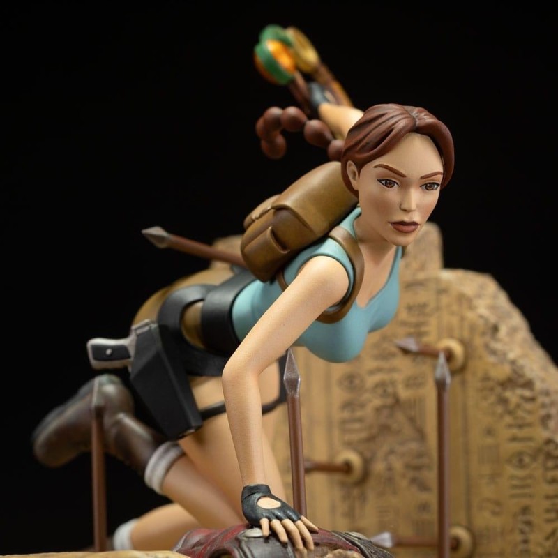 TOMB RAIDER 1996 - Lara Croft "Classic Era" - Statuette 17cm 
