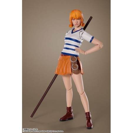 ONE PIECE NETFLIX - Nami - Figurine S.H. Figuarts 15cm 