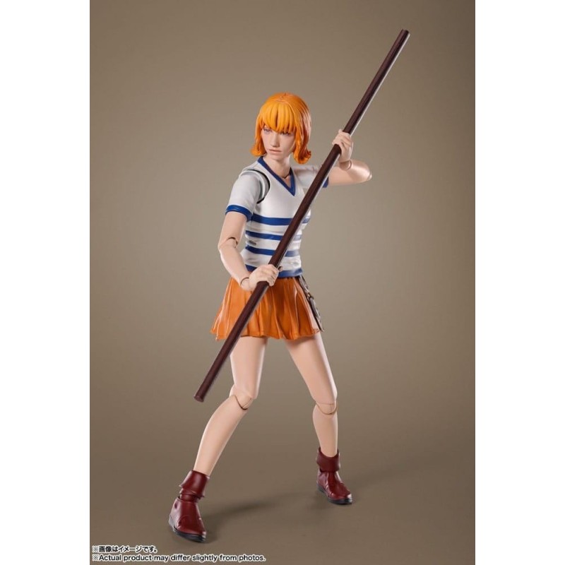 ONE PIECE NETFLIX - Nami - Figurine S.H. Figuarts 15cm 