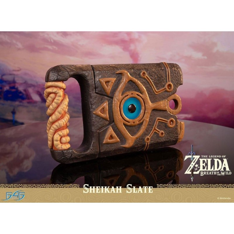LEGEND OF ZELDA BREATH OF THE WILD - Tablette Sheikah - Statuette 24cm 