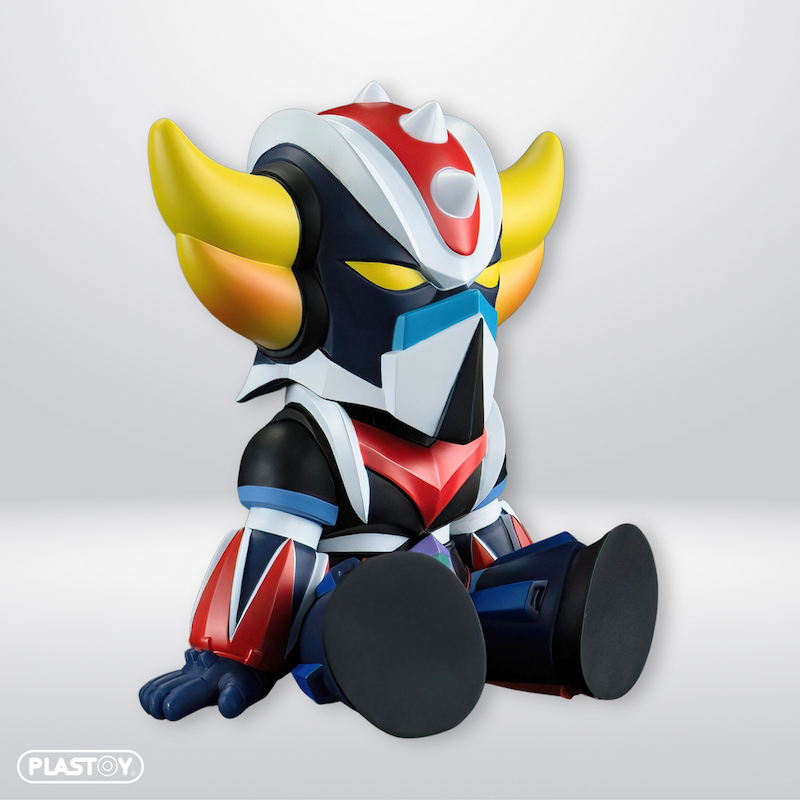 GOLDORAK - Chibi Goldorak "Assis" - Tirelire PVC 15cm 