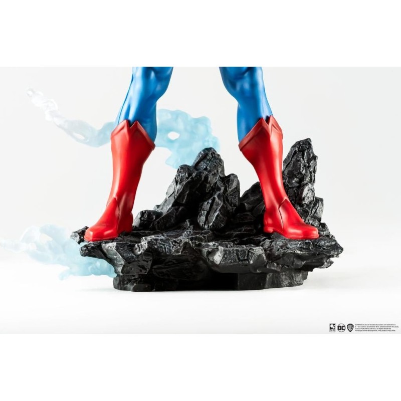 DC HEROES - Superman "Classic Version" - Statuette 1/8 30cm 