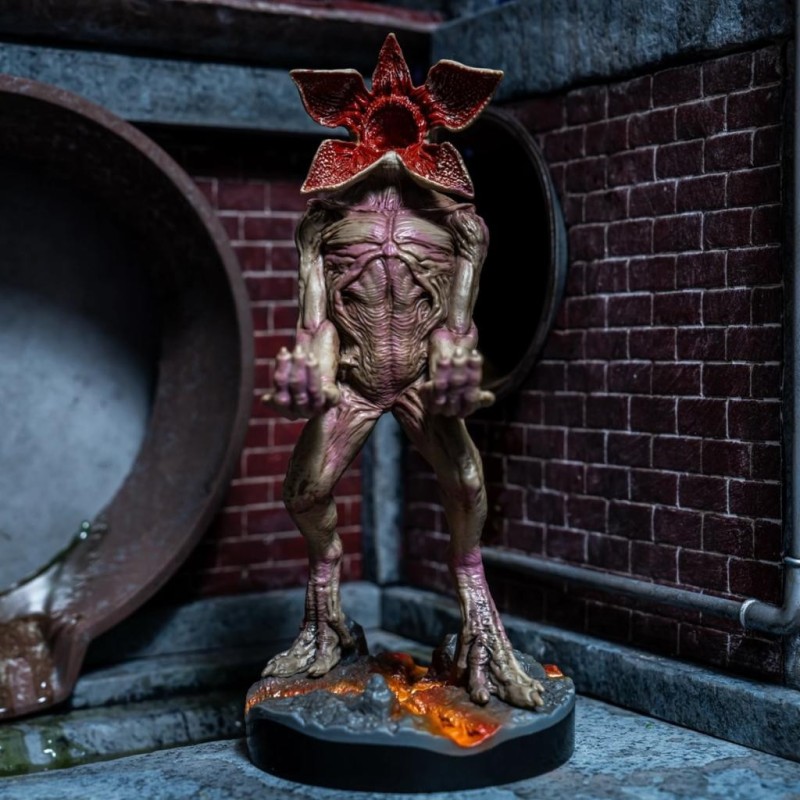 STRANGER THINGS - Demogorgon - Support Manette & Portable - 20cm 
