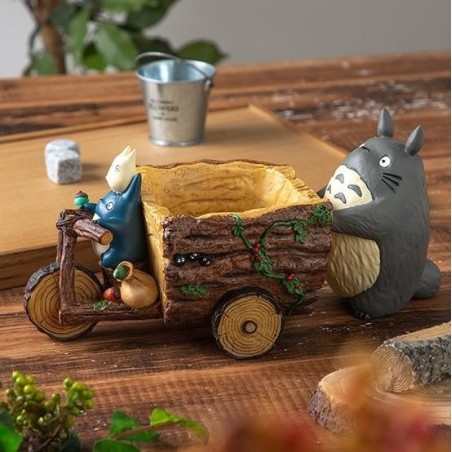 MON VOISIN TOTORO - Tricycle Totoro - Boite Diorama 13cm 