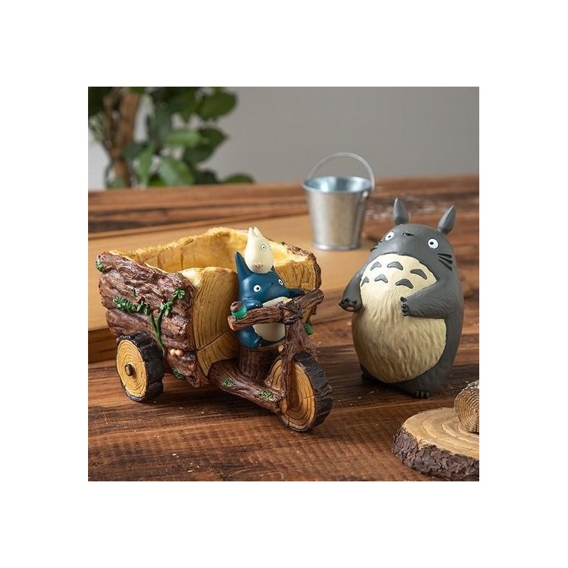 MON VOISIN TOTORO - Tricycle Totoro - Boite Diorama 13cm 