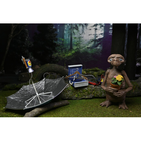 E.T. - Ultimate Deluxe E.T. - Figurine 40ème anniversaire 18cm 