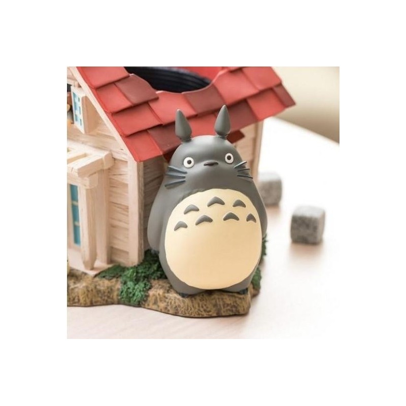 MON VOISIN TOTORO - Maison de Mei et Totoro - Boite Diorama 15cm 