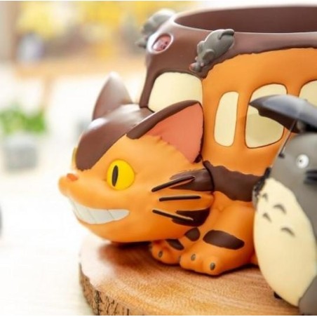 MON VOISIN TOTORO - Totoro et Chatbus - Boite Diorama 12.5cm 