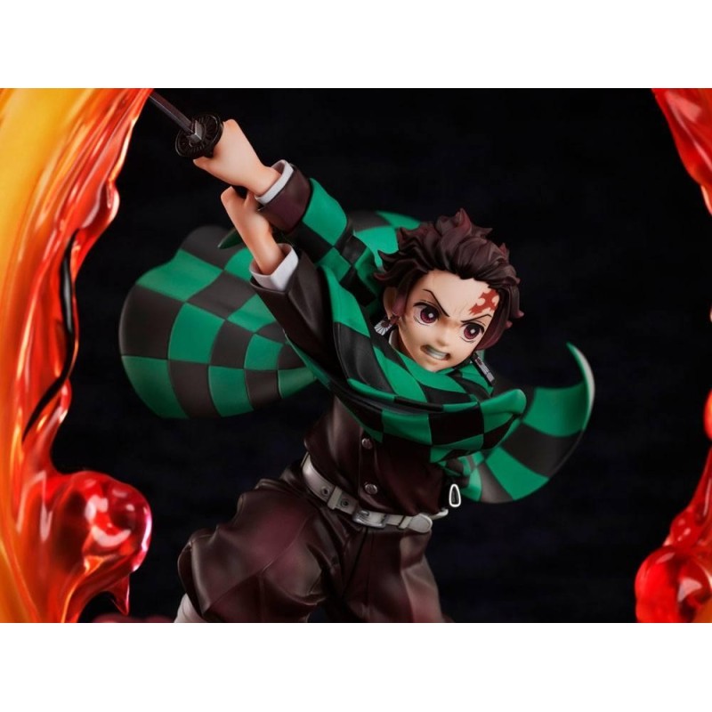 DEMON SLAYER - Tanjiro Kamado 1/8 - Statuette 28cm 