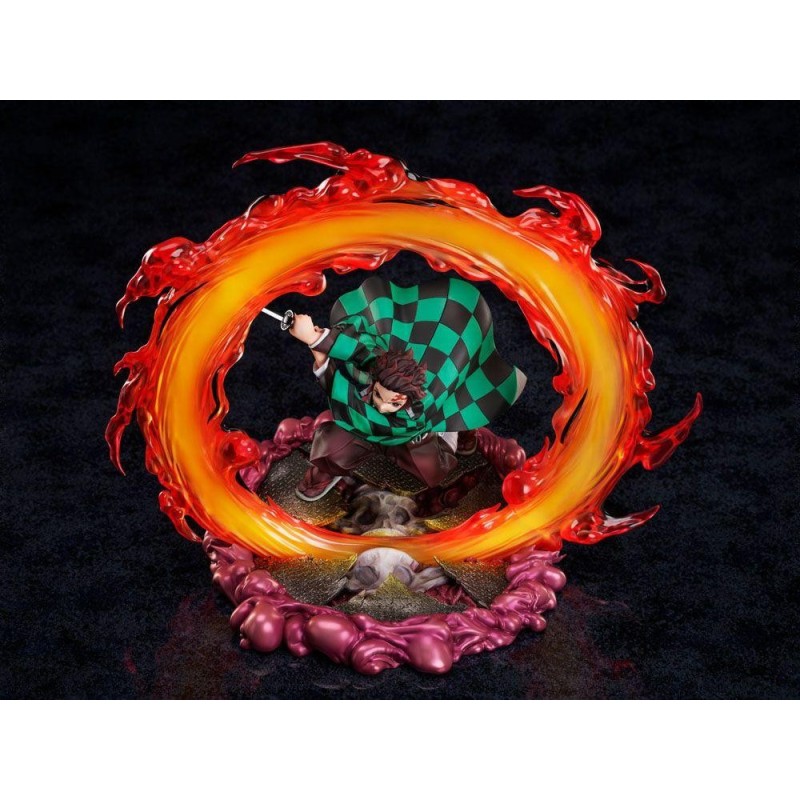 DEMON SLAYER - Tanjiro Kamado 1/8 - Statuette 28cm 