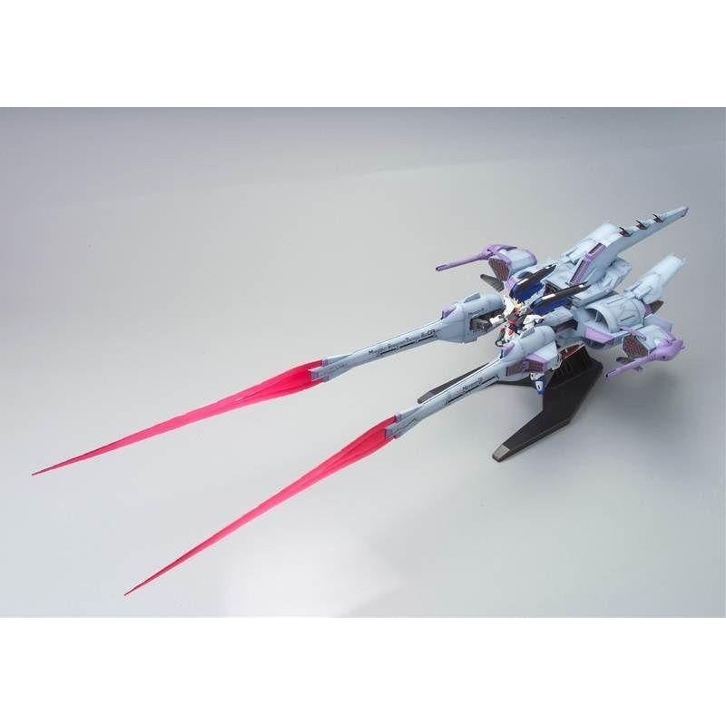 GUNDAM - HG 1/144 Gundam Seed Meteor Unit + Freedom Gundam - Model Kit 
