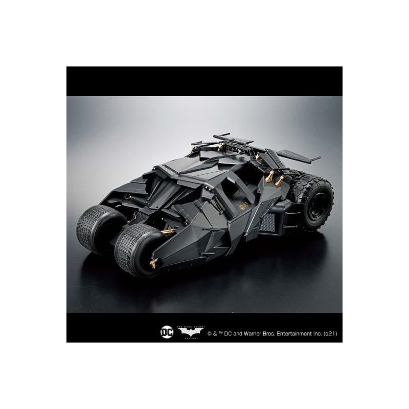 DC COMICS - Batman 1/35 Batmobile (Batman Begins) - Model Kit 