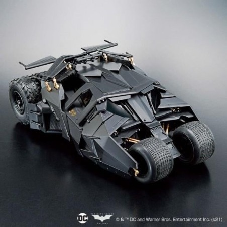 DC COMICS - Batman 1/35 Batmobile (Batman Begins) - Model Kit 
