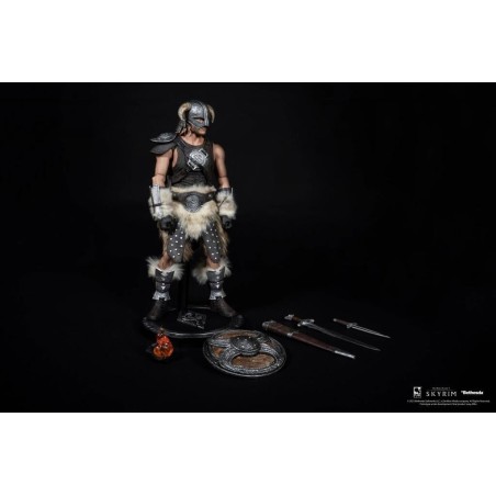 SKYRIM - Dragonborn standard - Figurine articulée '22x9x35cm' 