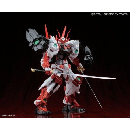 GUNDAM - MG 1/100 Sengoku Astray Gundam - Model Kit 
