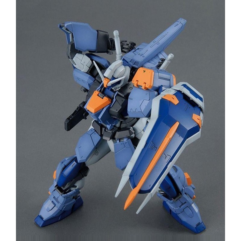 GUNDAM - MG Duel Gundam Assaultshroud 1/100 - Model Kit 