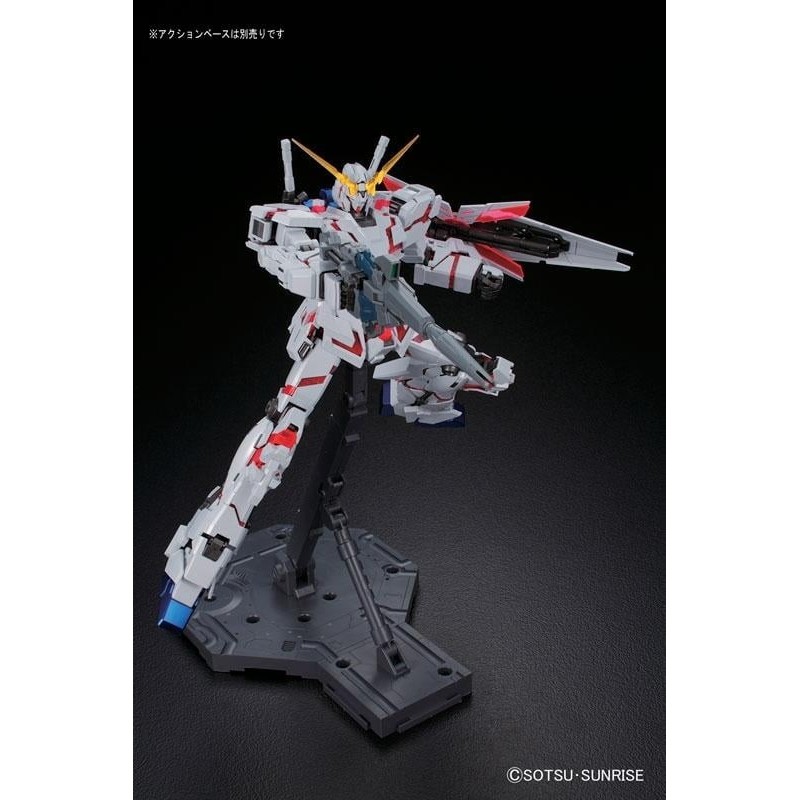 GUNDAM - MG 1/100 Unicorn Gundam (Red/Green TF) Titanium - Model Kit 