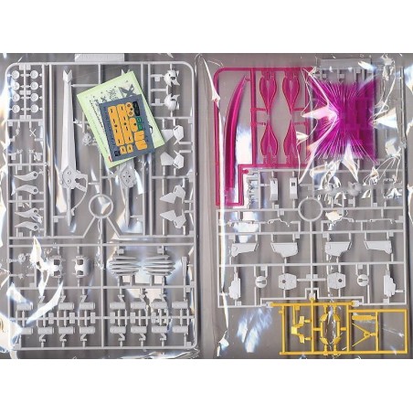 GUNDAM - MG 1/100 Crossbone Full Cloth Gundam - Model Kit 