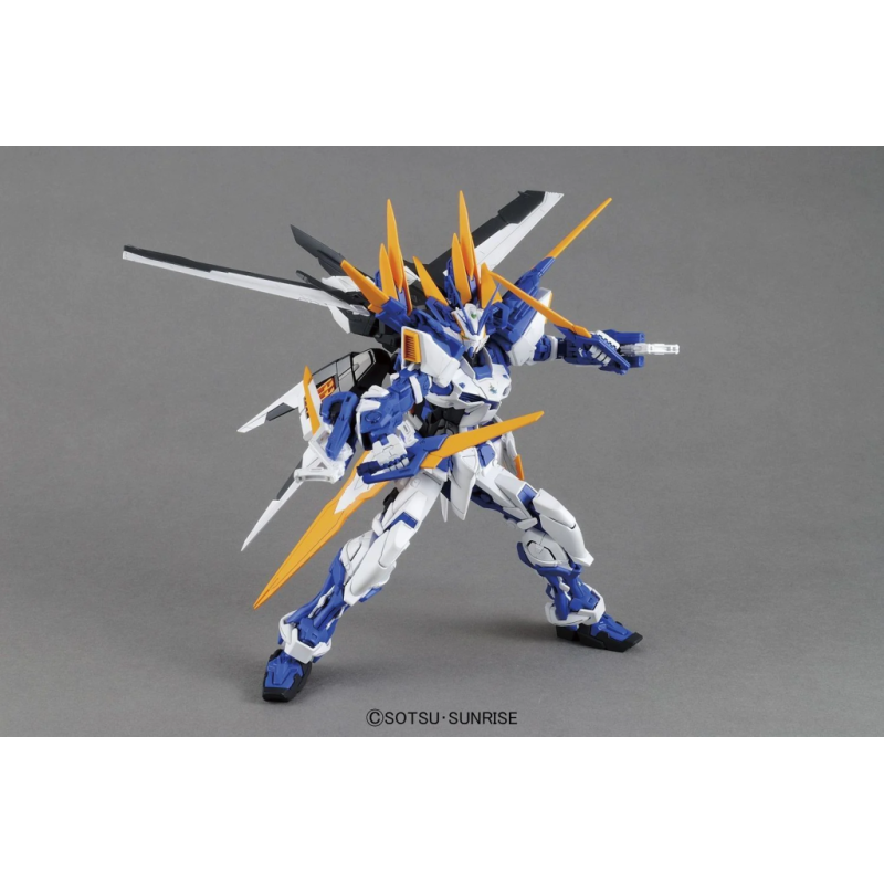 GUNDAM - MG 1/100 Gundam Astray Blue Frame D - Model Kit 18cm 