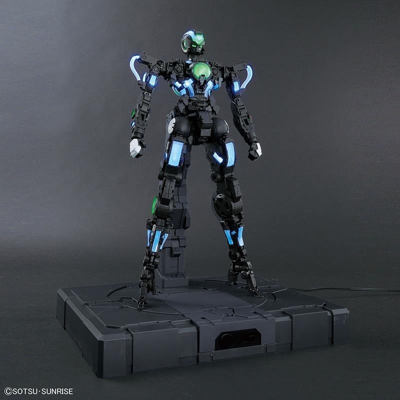 GUNDAM - Model Kit - Perfect Grade - EXIA Lighting Model - 27cm 