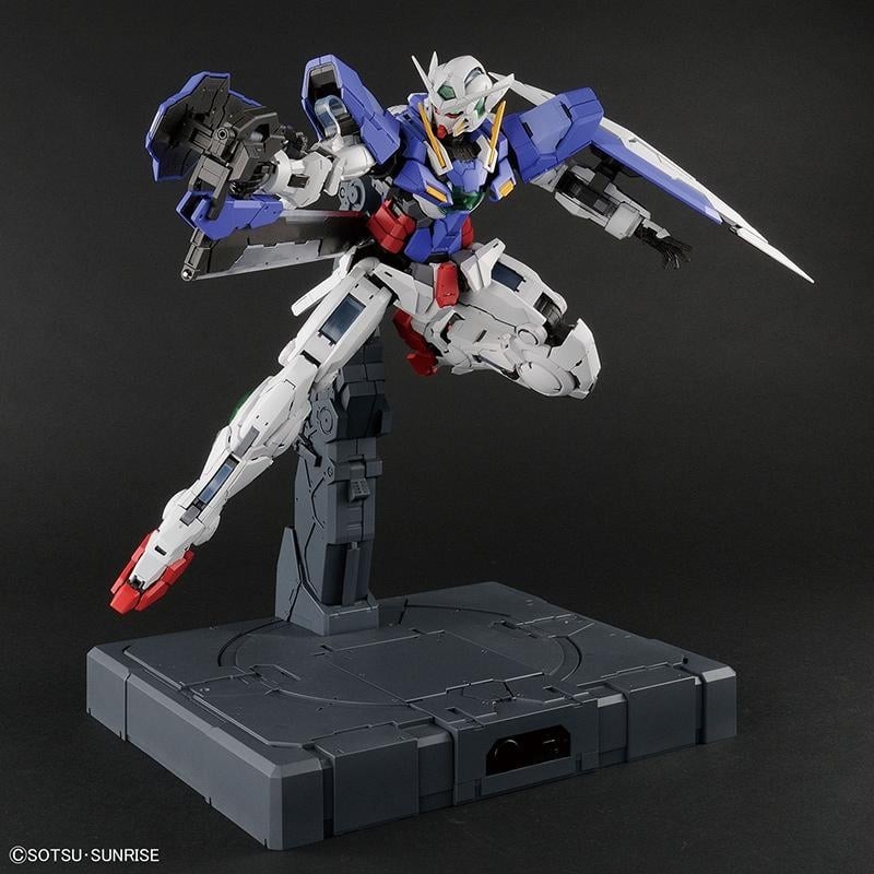 GUNDAM - Perfect Grade Gundam Exia 1/60 - Model Kit 