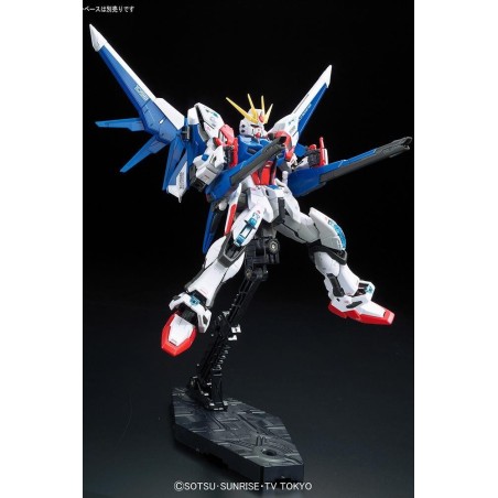 GUNDAM Build Fighters - Model Kit - RG 1/144 - Build Strike Full Pack. 