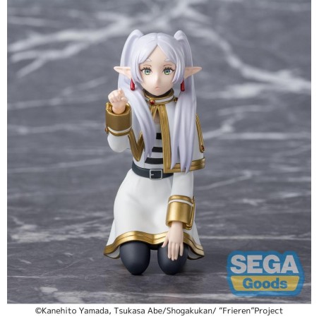 FRIEREN - Frieren Poking Something - Figurine PM Perching 10cm 