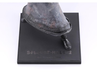 SILENT HILL 2 - Red Pyramid Thing - Statuette Oshi Works 26cm 