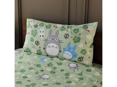 MON VOISIN TOTORO - Totoro Feuille - Housse de Coussin Natsu 45x45cm 
