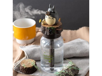 MON VOISIN TOTORO - Totoro joue de l'ocarina - Humidificateur 