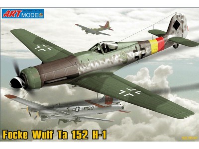 TA 152 H-1 German interceptor 