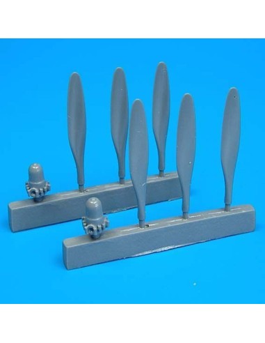 B-25 Mitchell propellers 