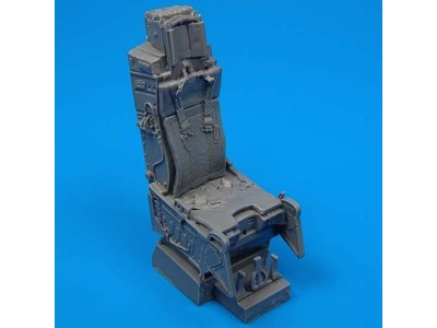 F-15 ejection seat with safety belts 