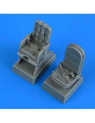 Ju 52 Seats with safety belts 