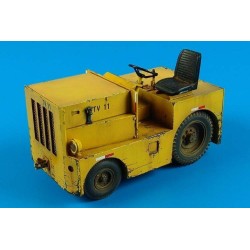 DMC Logan T-40 USAF tow tractor 