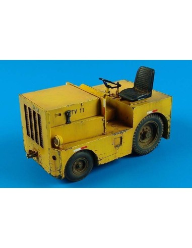 DMC Logan T-40 USAF tow tractor 