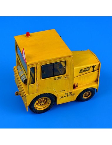 UNITED Tractor GC-340-4 A9 Cab-LPG 