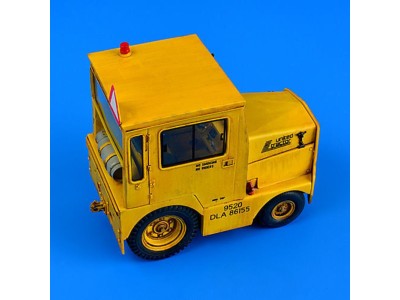 UNITED Tractor GC-340-4 A9 Cab-LPG 