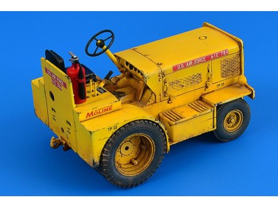 Minneapolis-Moline MT-40 Tow Tractor (USAF,US Army,CIV.) 