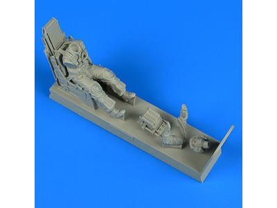 US Navy Pilot with ejection seat f.A-7E Corsair II late v.-fitted w.SJU-8/A 