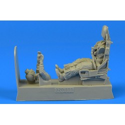 USAF Pilot for F-100 with ejection seat for Trumpeter 