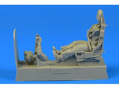 USAF Pilot for F-100 with ejection seat for Trumpeter 