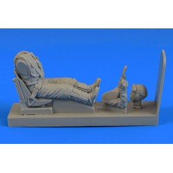German Luftwaffe Pilot with seat f.Fw190 for Hasegawa/Revell 