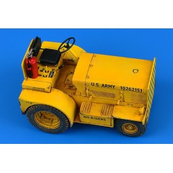 Minneapolis-Moline MT-40 Tow Tractor(US- NAVY) 