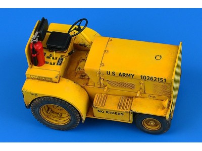 Minneapolis-Moline MT-40 Tow Tractor(US- NAVY) 