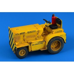 Minneapolis-Moline MT-40 Tow Tractor(US- NAVY)  2