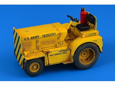 Minneapolis-Moline MT-40 Tow Tractor(US- NAVY) 