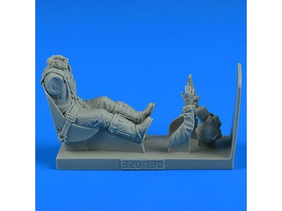 USAF WWII Pilot with ej. seat for P-47 Thunderbolt f.Hasegawa 