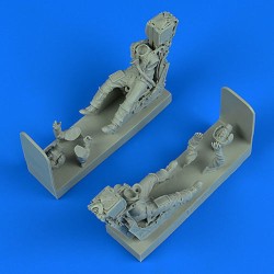 German Luftwaffe Pilot a.Opertor wi.ej.seats f.Panavia Tornado IDS/ECR f.Revell 